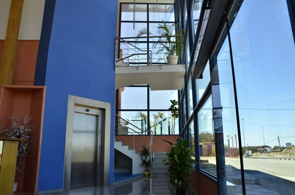 Hotel Los Barruecos By Croma Malpartida de Caceres Ngoại thất bức ảnh