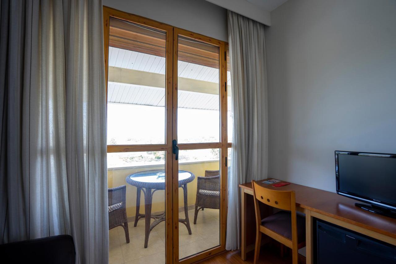 Hotel Los Barruecos By Croma Malpartida de Caceres Ngoại thất bức ảnh