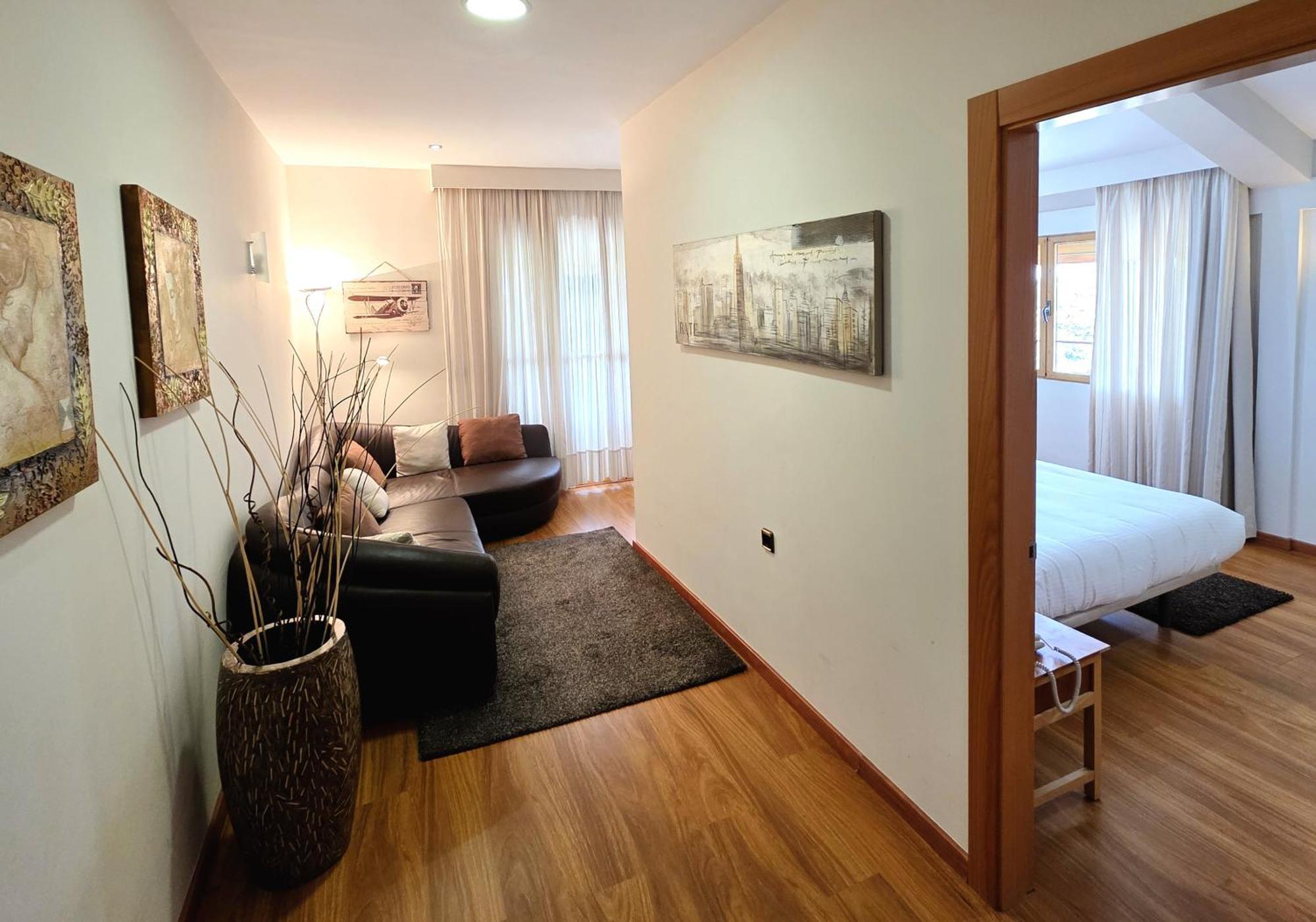 Hotel Los Barruecos By Croma Malpartida de Caceres Ngoại thất bức ảnh