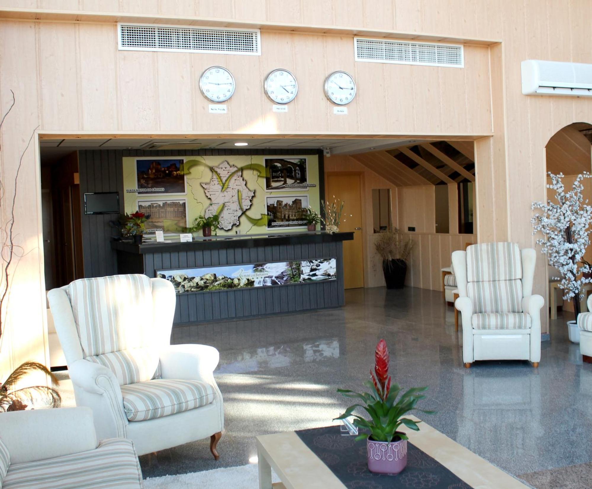 Hotel Los Barruecos By Croma Malpartida de Caceres Ngoại thất bức ảnh